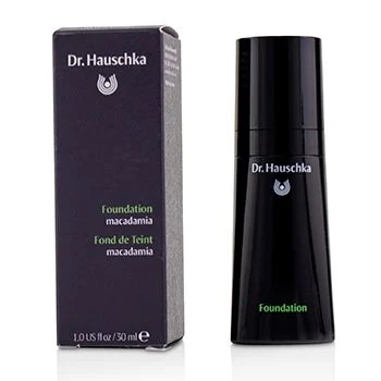 Dr. Hauschka Foundation for a radiant finish