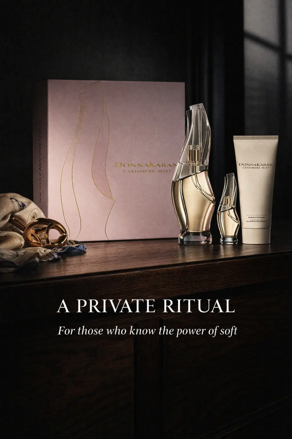 The curated pieces of the Cashmere Mist Gift Set
